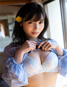 《动漫美女100%露出奶头-男爵夫人的调教》